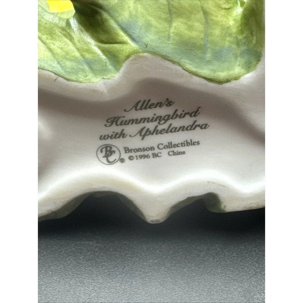 Allen's‎ Hummingbird w/ Aphelandra Porcelain Figurine Bronson Collectibles 1996